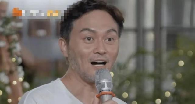 男神|7位“不老男神”的真实模样,吴奇隆脸上痘痘多,陈浩民脸僵浮肿