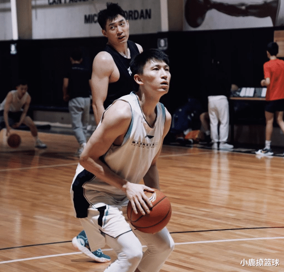 北京男篮|正式签约！曝刘晓宇降薪留守北京首钢，渴望再拿一座总冠军