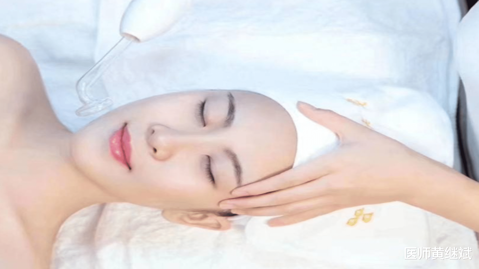 爽肤水 选择爽肤水和保湿水，我们应该怎么挑？有什么区别？