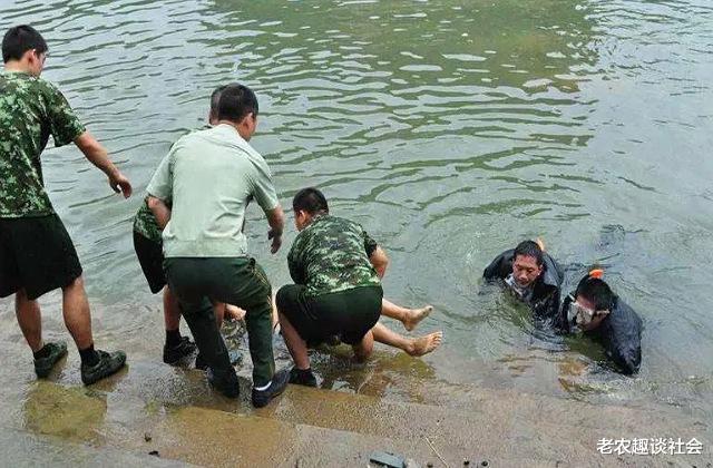 四川省|四川一男子垂钓时被烧死，不是触电、不是自F，或因这种物质所致