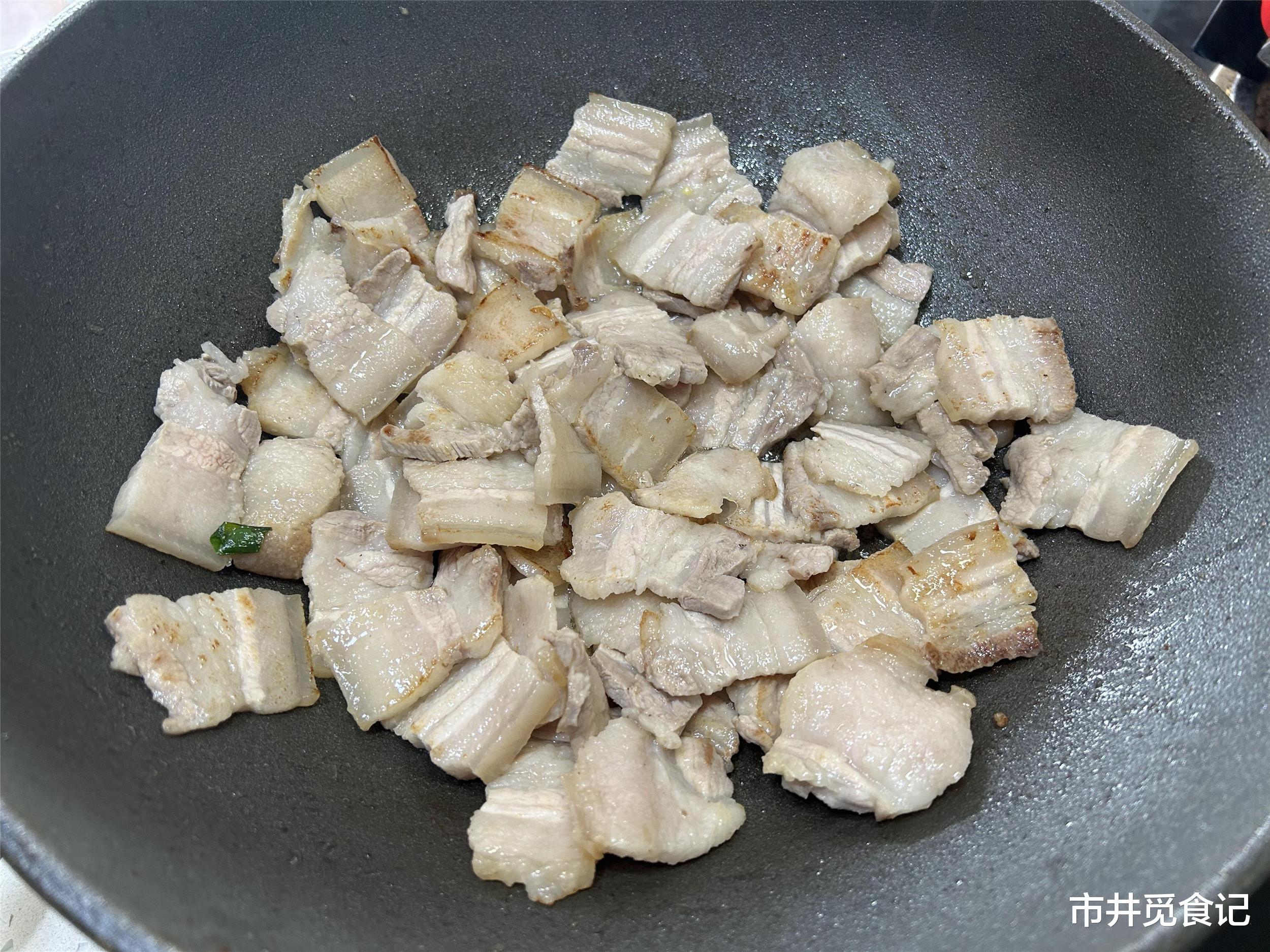 四川回锅肉的正宗做法，记住3个关键步骤，香浓不腻，太费米饭了
