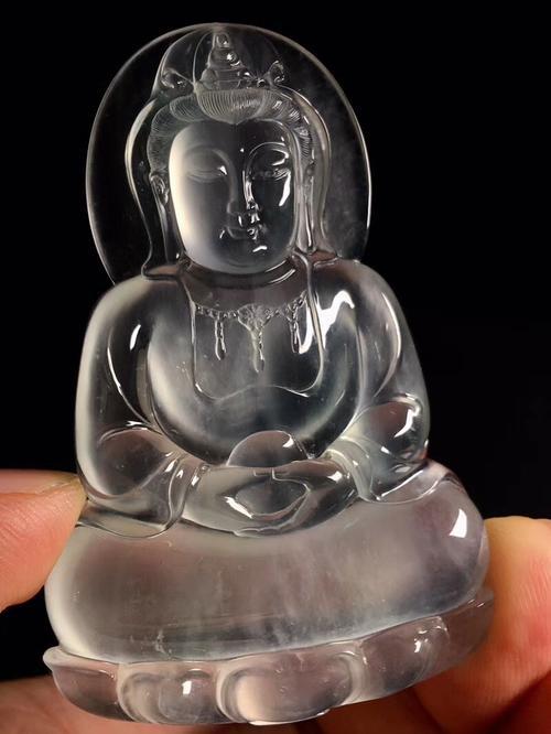 翡翠|冰种和玻璃种之间存在不可突破的壁垒?玻璃种翡翠一定更好吗?