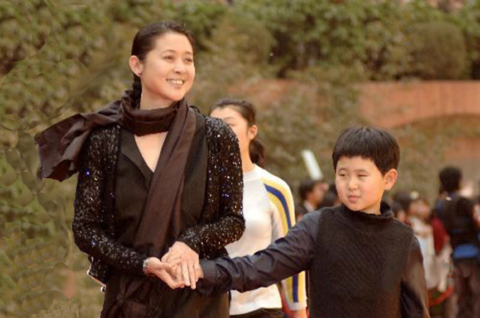 倪萍|倪萍的儿子虎子：艰辛的求医路背后，是妈妈的白发和心痛