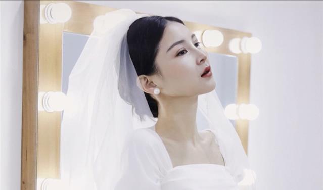 网红彩虹姐姐因车祸去世,年仅29岁,上个月才拍完婚纱照婚期将至