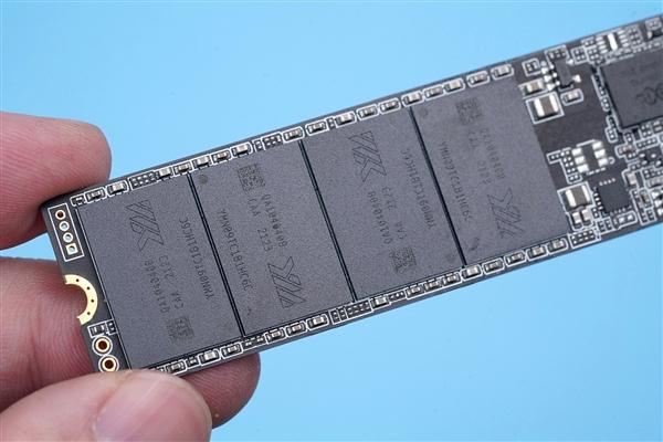 ssd|第三代NAND闪存加持 长江存储致态TiPlus5000 1TB SSD图赏
