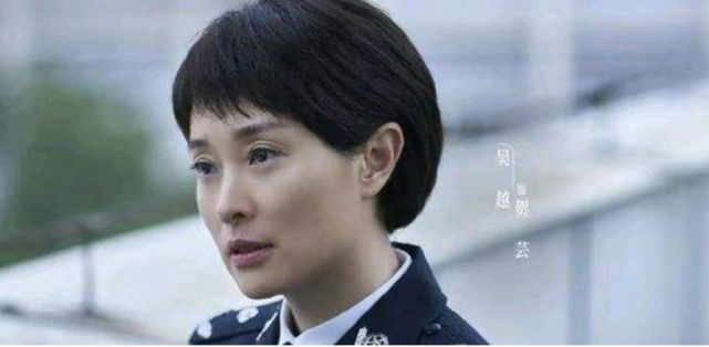 白敬亭|刘涛新剧被骂惨,造型灾难老土演技大翻车,网友嘲笑全靠“装”