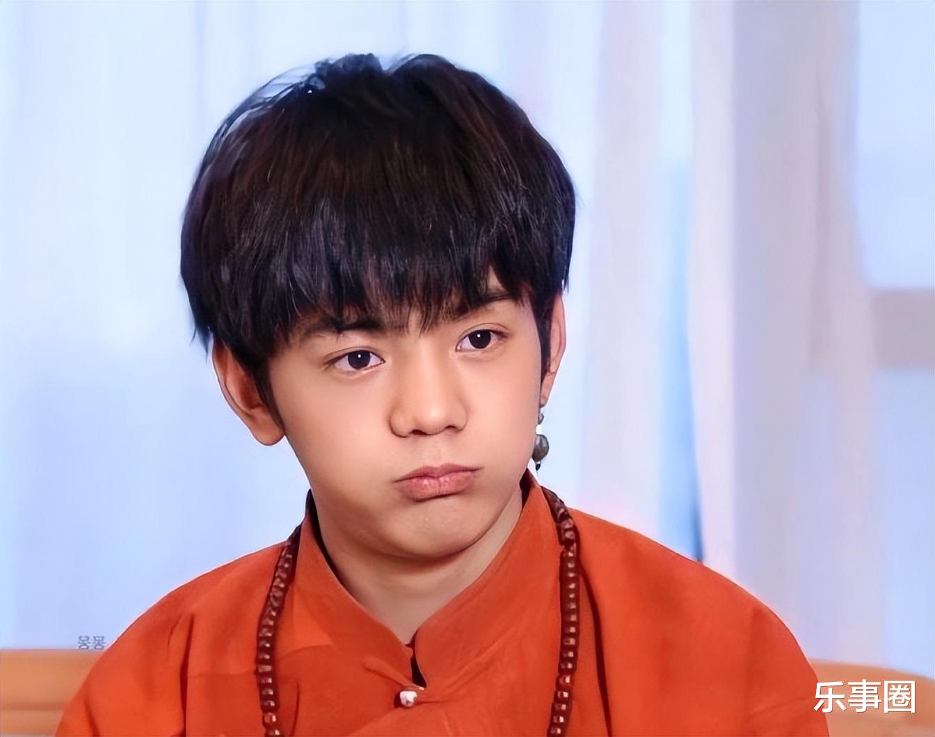 表情包|曾红极一时的顶流，女粉丝众多，如今流量褪去，活成了表情包