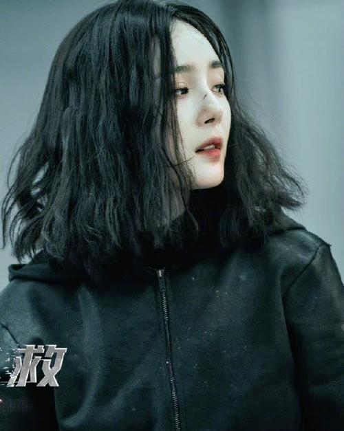 杨幂|张小寒说杨幂绯闻缠身蛮难的！杨幂：感谢黑粉，都是草船借来的箭