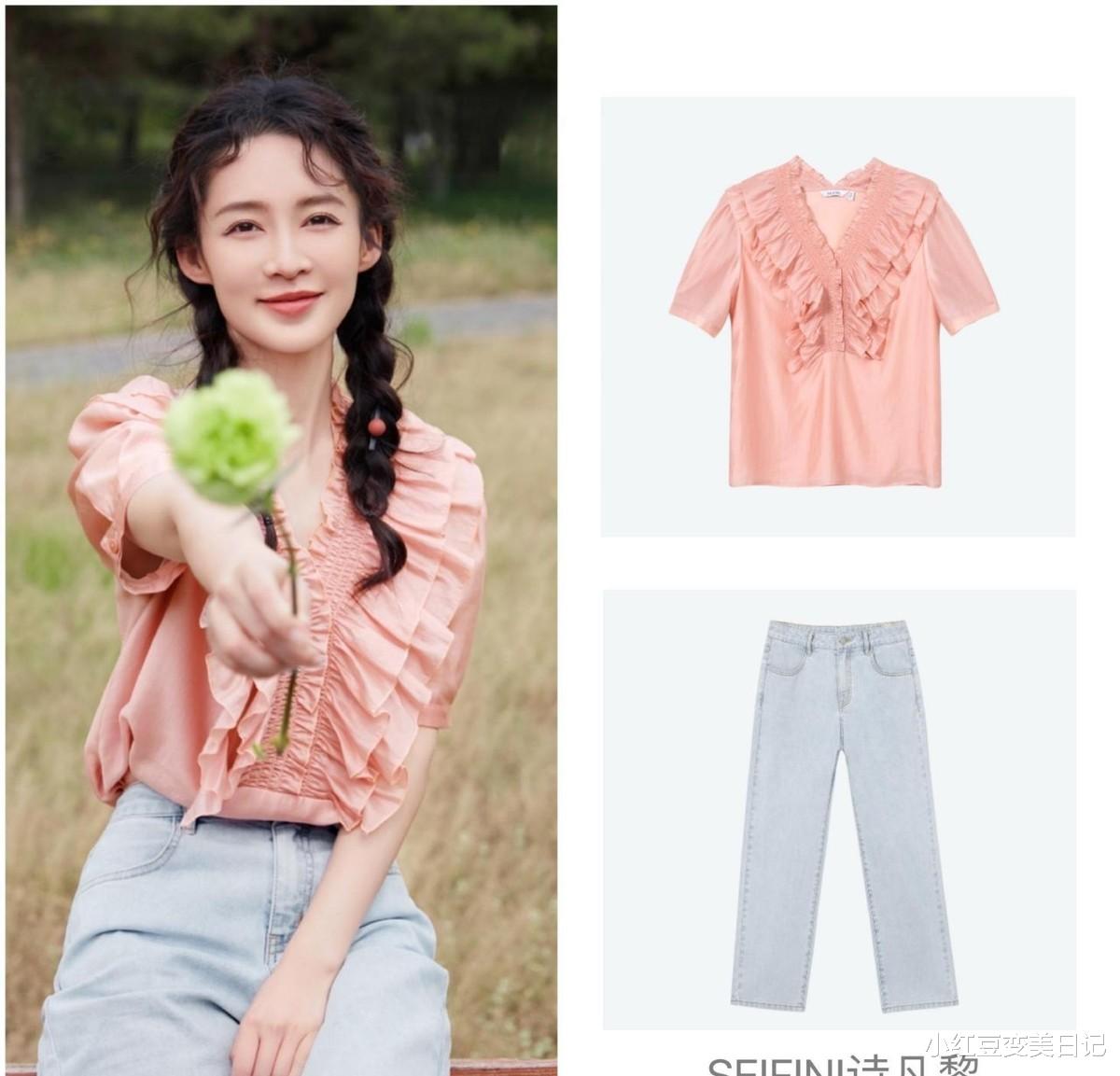 李沁|李沁挺会扮嫩的，32岁穿蓝色牛仔裙依旧清纯甜美，看着好少女