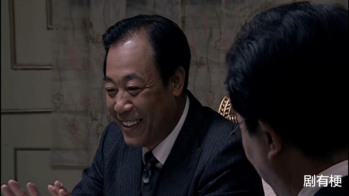 潜伏|《潜伏》真正的最大赢家,自己全身而退,还和自己喜欢的人结婚了