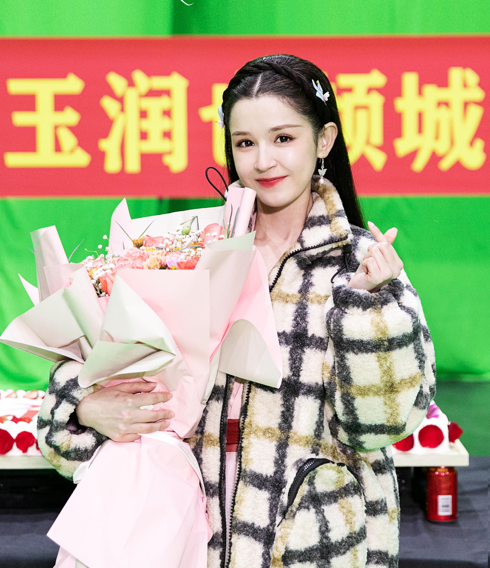 江疏影|甜宠剧《珠圆玉润也倾城》即将上线,哈妮克孜、余承恩领衔主演