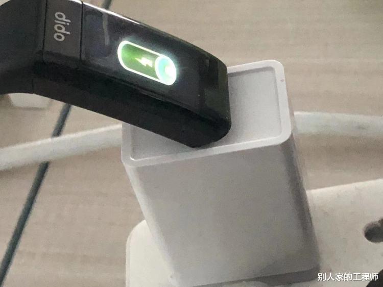 亚马逊|didoY1S高精度血压心电智能手环体验:全面健康管理专家