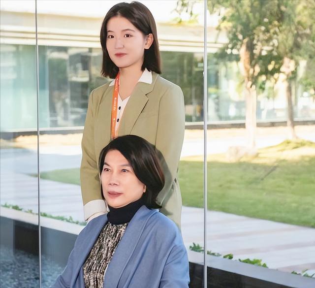 设计师|接班人秒变“工具人”?孟羽童淡出格力直播间,本人回应引发热议