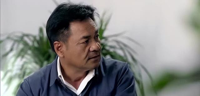 田福军|《平凡的世界》亲手把女儿送上“战场”的田福军,才是狠角色