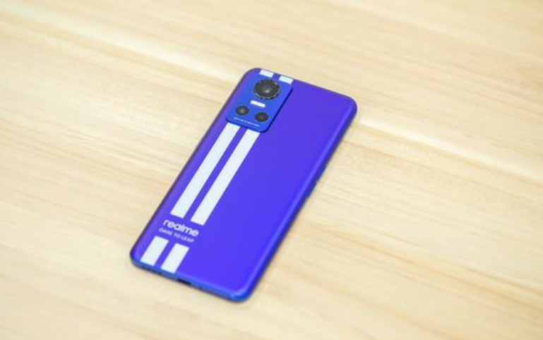 realme|真我Realme GT3Pro终于旗舰了，一体屏+骁龙8Gen2，再无缺憾