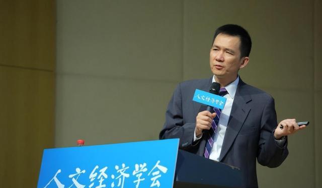 奶茶|未来10年，有3类职业或将被市场淘汰，北大教授直言，考生要慎选