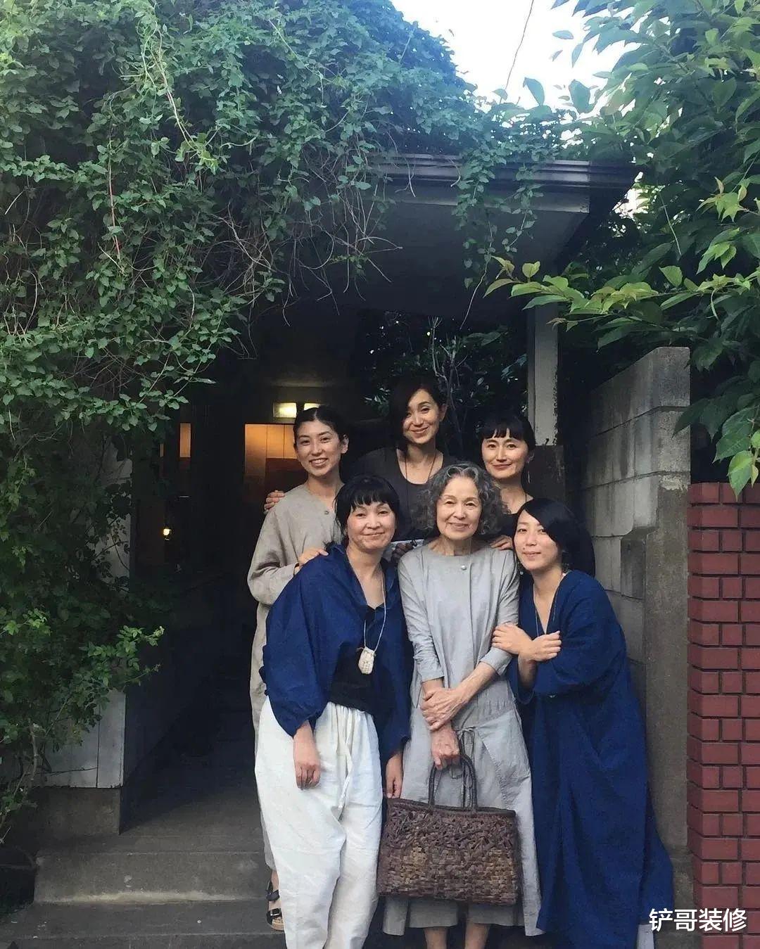 74岁“逆龄”奶奶，45年如一日的精致：看完明白什么是优雅老去