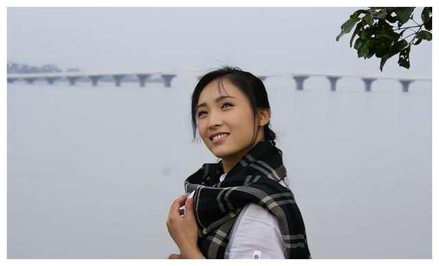 高至霆|吃里扒外、被丈夫三刀索命的女星白静，她的故事远比你想得更荒唐