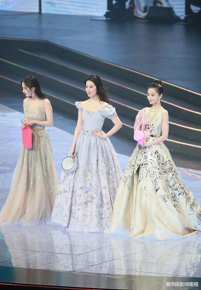 刘亦菲|刘亦菲与其他女星站一起才知道啥是优势,身材珠圆玉润反而更好看