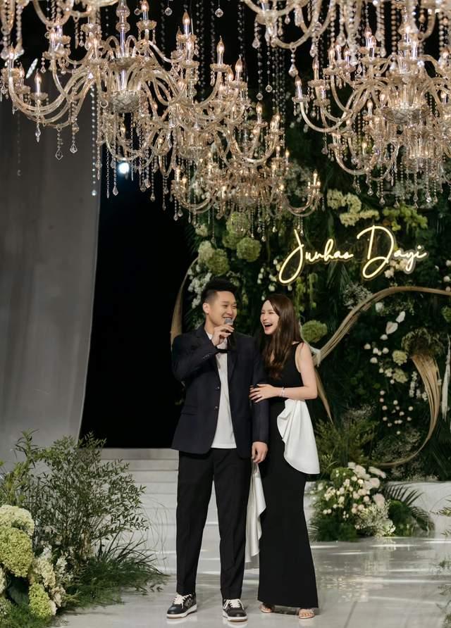 张大奕|张大奕自曝求婚现场!布景奢华令人咋舌,前尘往事彻底翻篇