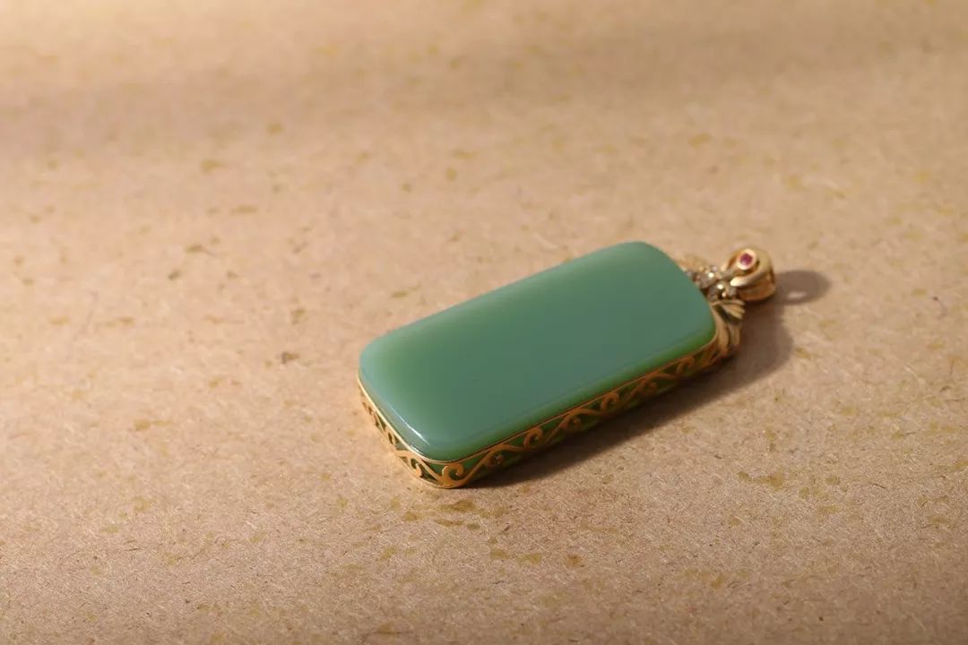 玉雕|为什么玉石做不出像LV、Gucci这样的大品牌?