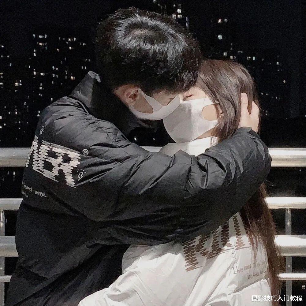 别再去网上找头像了，自己动手拍情侣头像简直太甜了