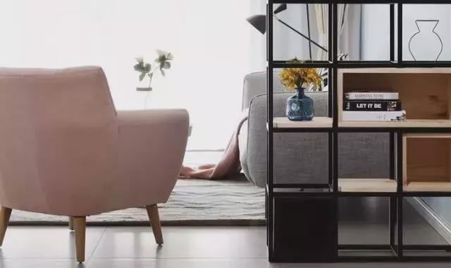 隔断救玄关、客厅、收纳,不花一分钱白赚5平米