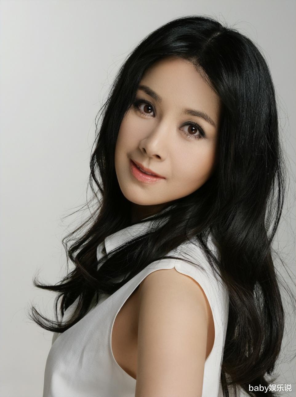 吕中|吕中:嫁同学恩爱一生,今儿子儿媳是她的骄傲,女儿是国人的骄傲