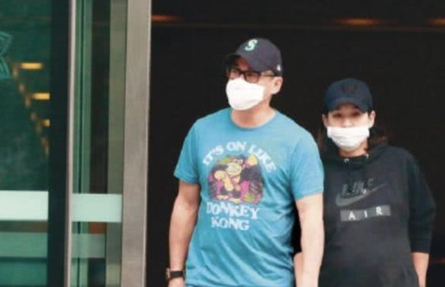 许凯|56岁吴大维老来得女,久违现身高调晒娃