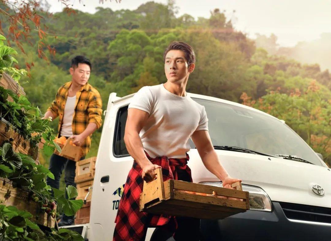 周杰伦|丰田广告男模找到了，他还出现在周杰伦的广告里