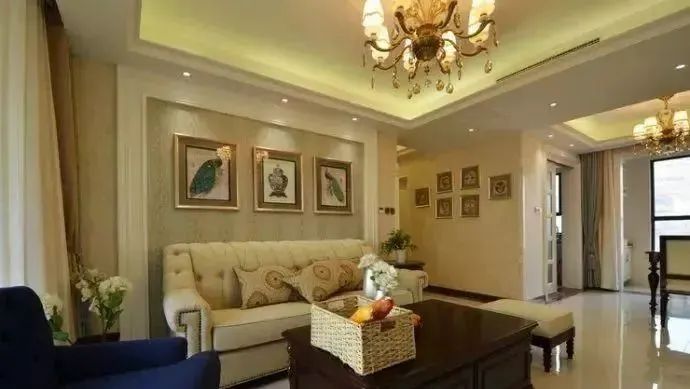 110平两室新房，朋友看到客厅眼睛都亮了，直夸温馨有品位！