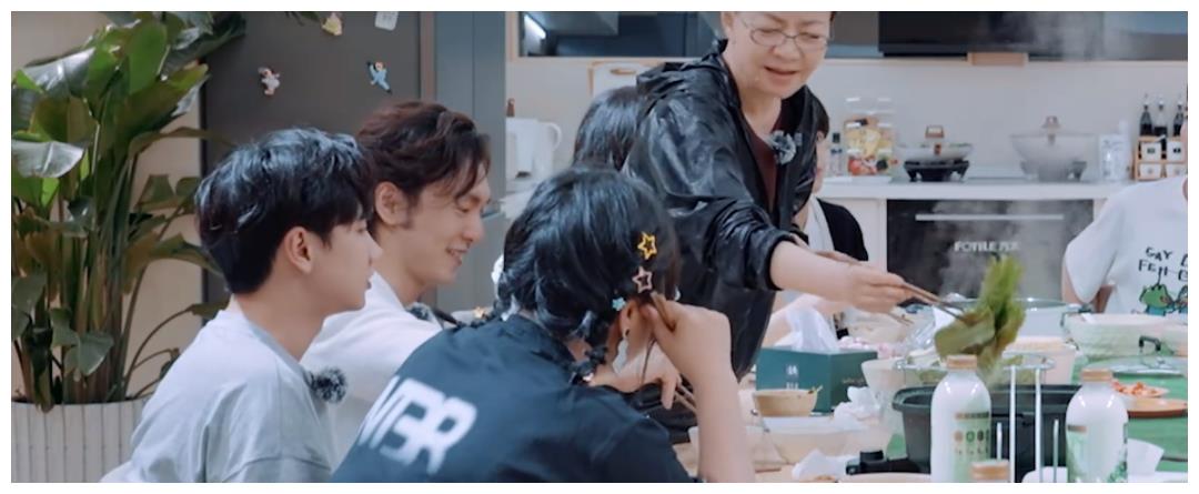 秦岚|引爆全网的9分钟!宋丹丹才是盘活这场“大戏”的主角,真没想到