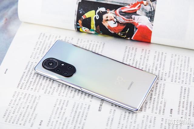 5g手机|鸿蒙OS+6400万四摄+66W，跌价1000元，华为5G手机售价跌至新低