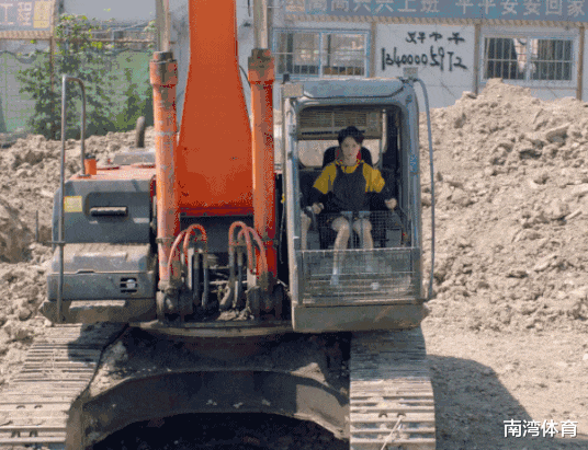 欧阳娜娜|成名《爱情公寓5》,短短2年就成了“过气新星”,成果为啥糊了?