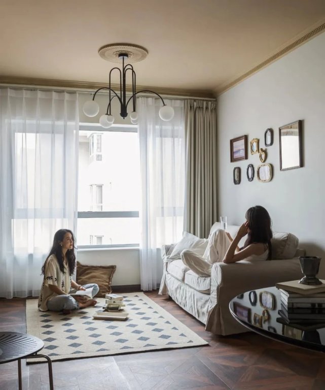 57㎡复古法式风,玄关柜设计,改变入户正对卫生间,干区直接放外面