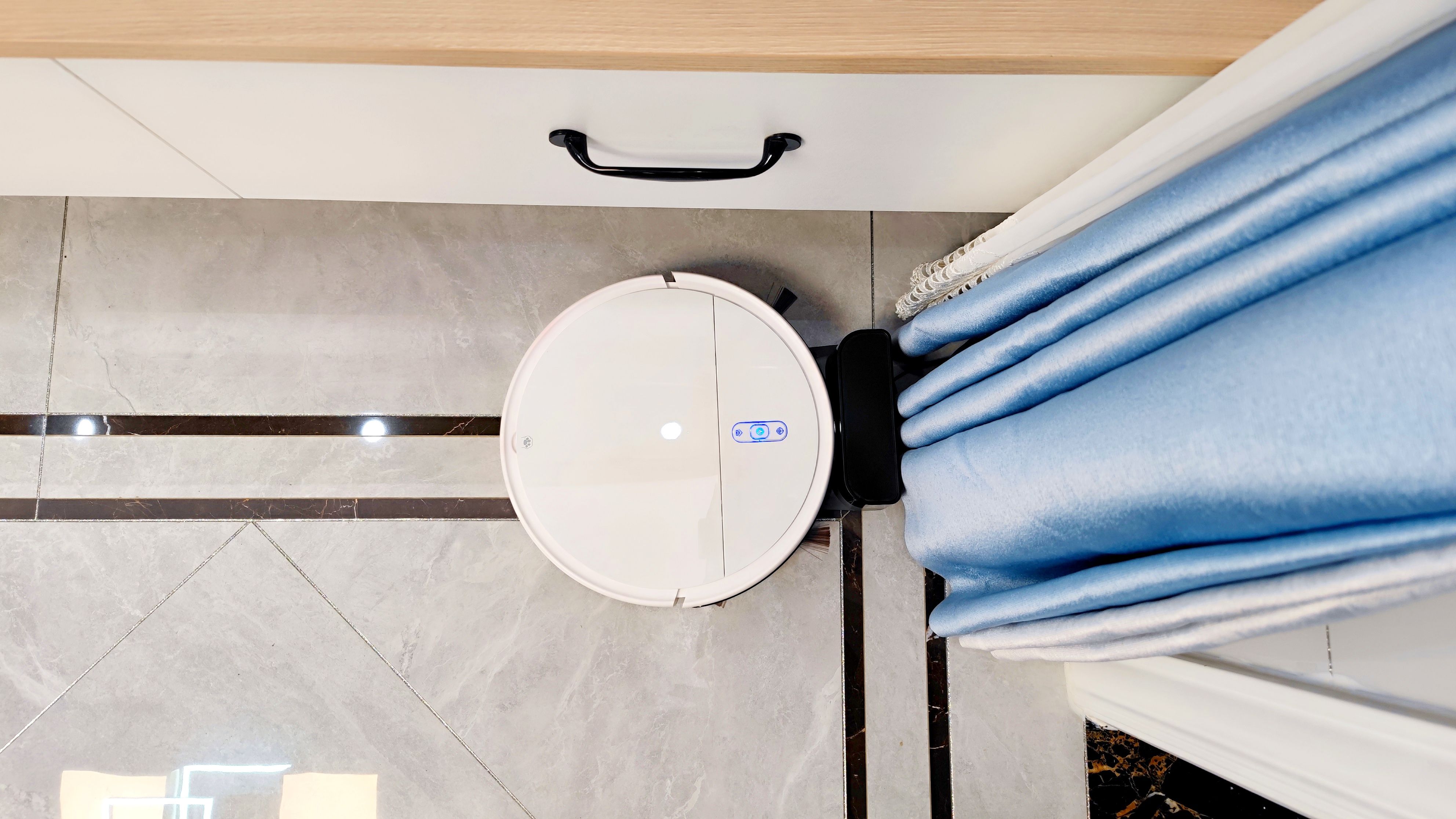 扫地机器人|扫地机器人是鸡肋?浦瑞克N8Plus深度体验,能扫能拖能除菌