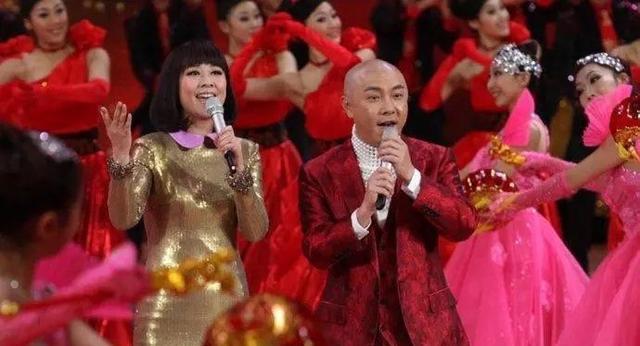 张茜|她靠演古装剧而成名,33岁时嫁给张卫健,如今48岁依然美如初