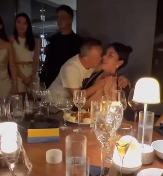 曾志伟|曾志伟回应亲吻超模，强调二人并不认识，向受牵连的朋友致歉