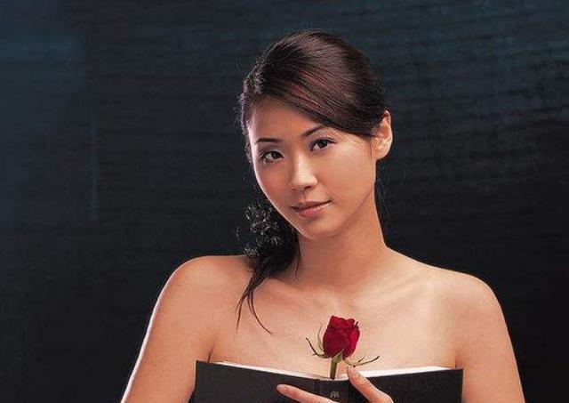 刘绰琪|悲惨的刘绰琪：母亲是小三，在她14岁时自杀，结婚2年丈夫又病逝