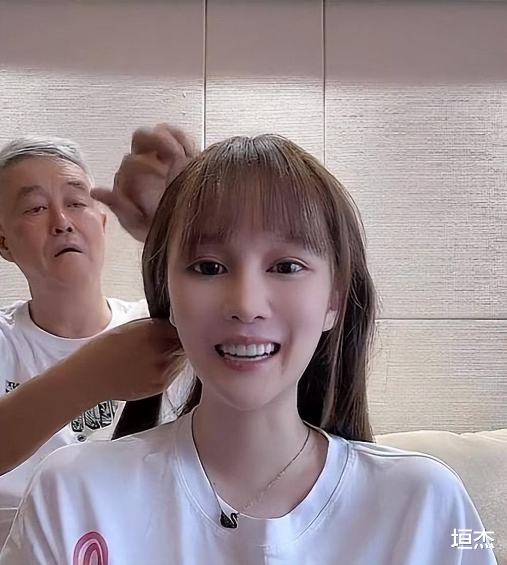 赵本山|同样是赵本山基因,把葛淑珍女儿和马丽娟女儿一对比,差距出来了