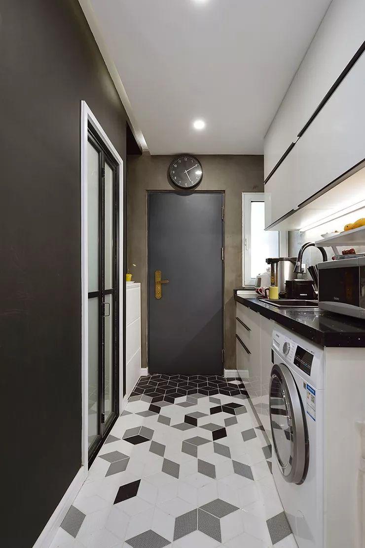 48㎡复式老房挤了一家五口,经改造一房变三房,顶层阁楼太给力了