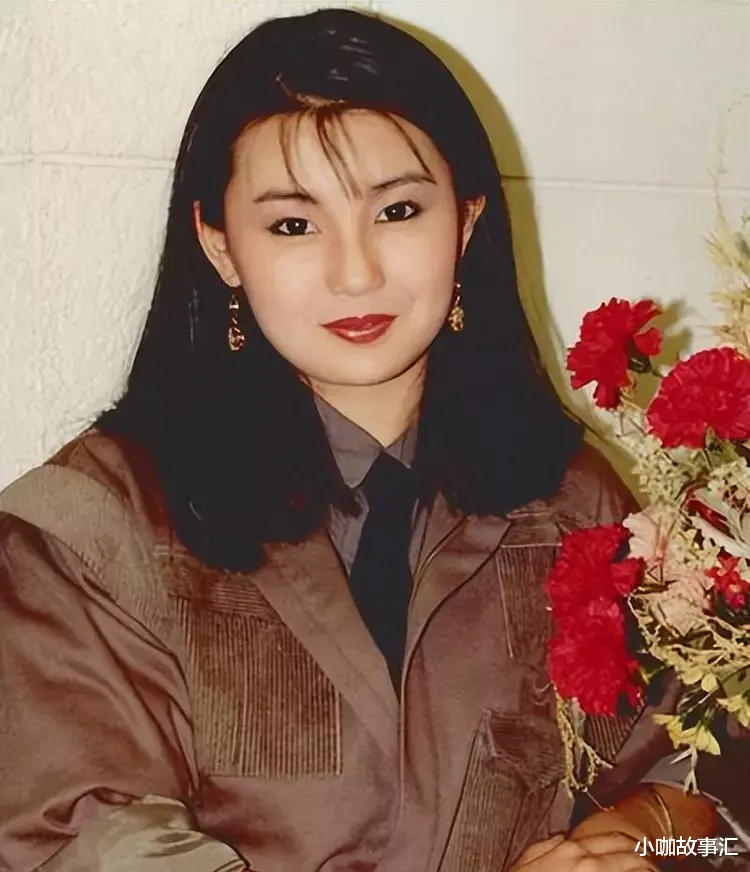 关之琳|关之琳谈李连杰，我给李连杰拍照，他相貌堂堂，是个正人君子