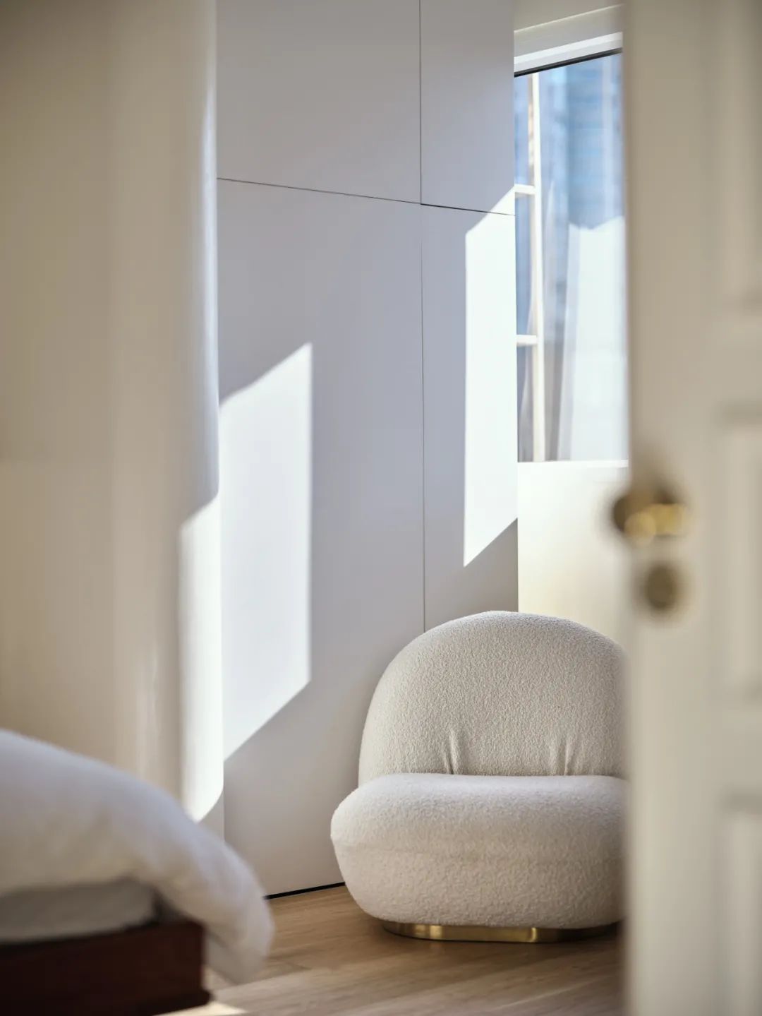 95后83㎡婚房设计,奶油色艺术涂料,让家告别喧嚣,享受自在与舒适!