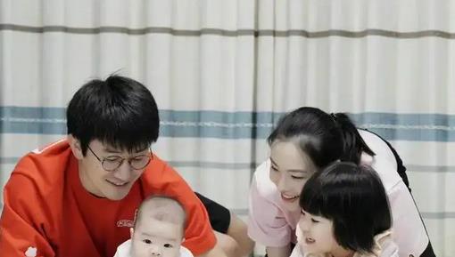 吴敏霞|可怜天下父母心!吴敏为女儿哭诉:病毒侵入女儿脑补,已住院20天