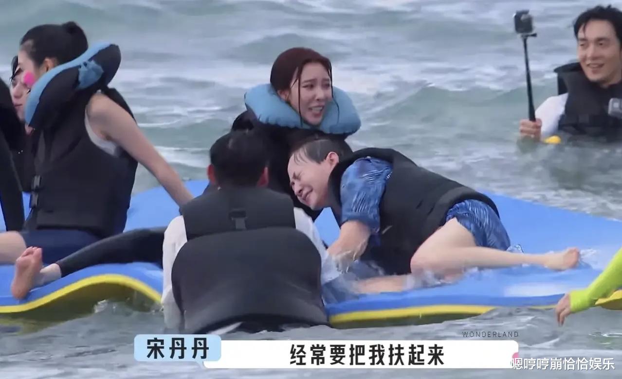 汪苏泷|最新一期《桃花坞》中，汪苏泷等人的行为，真的体现出了人品