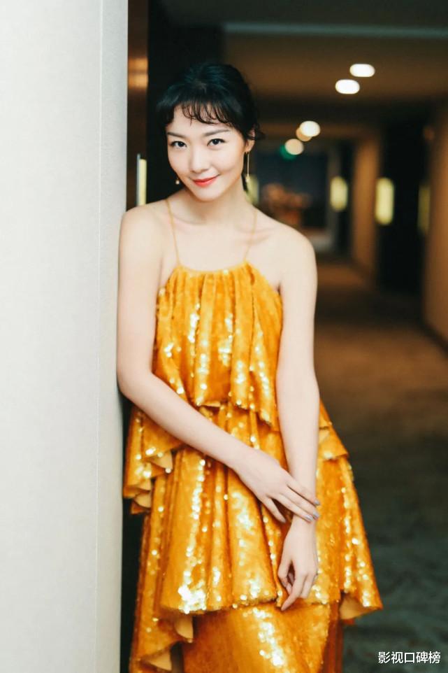 齐溪|《奇迹笨小孩》的齐溪也很传奇，巅峰时离婚，曾有人建议她垫鼻子