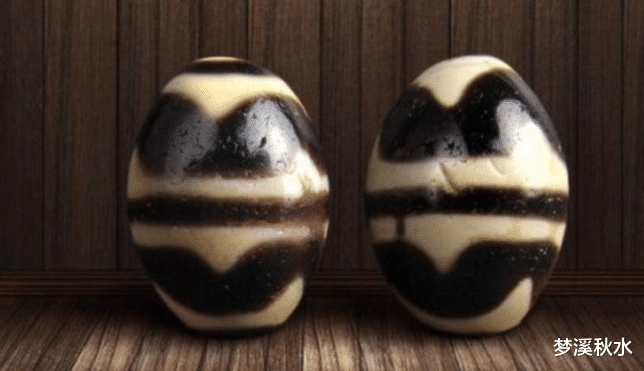 天珠|天珠是什么石头?为什么九眼天珠能价值一个亿?