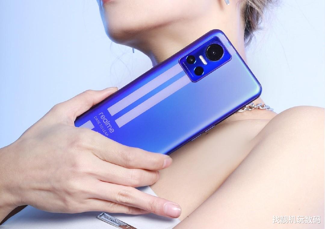 realme|150W+独显！realme新机来了：这手机才是王炸！