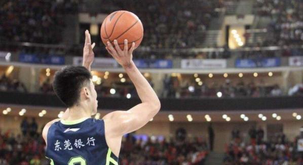 高尚|正式告别！广东宏远旧将离开CBA赛场 糟糕表现让人失望