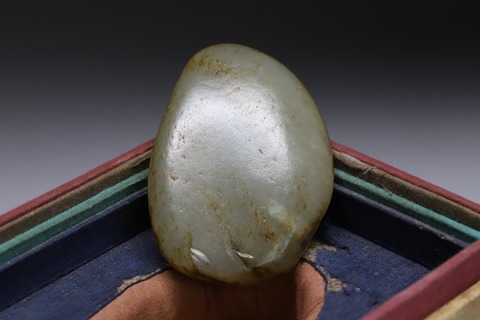 和田玉籽料|和田玉籽料“枣红皮 梧桐双兔